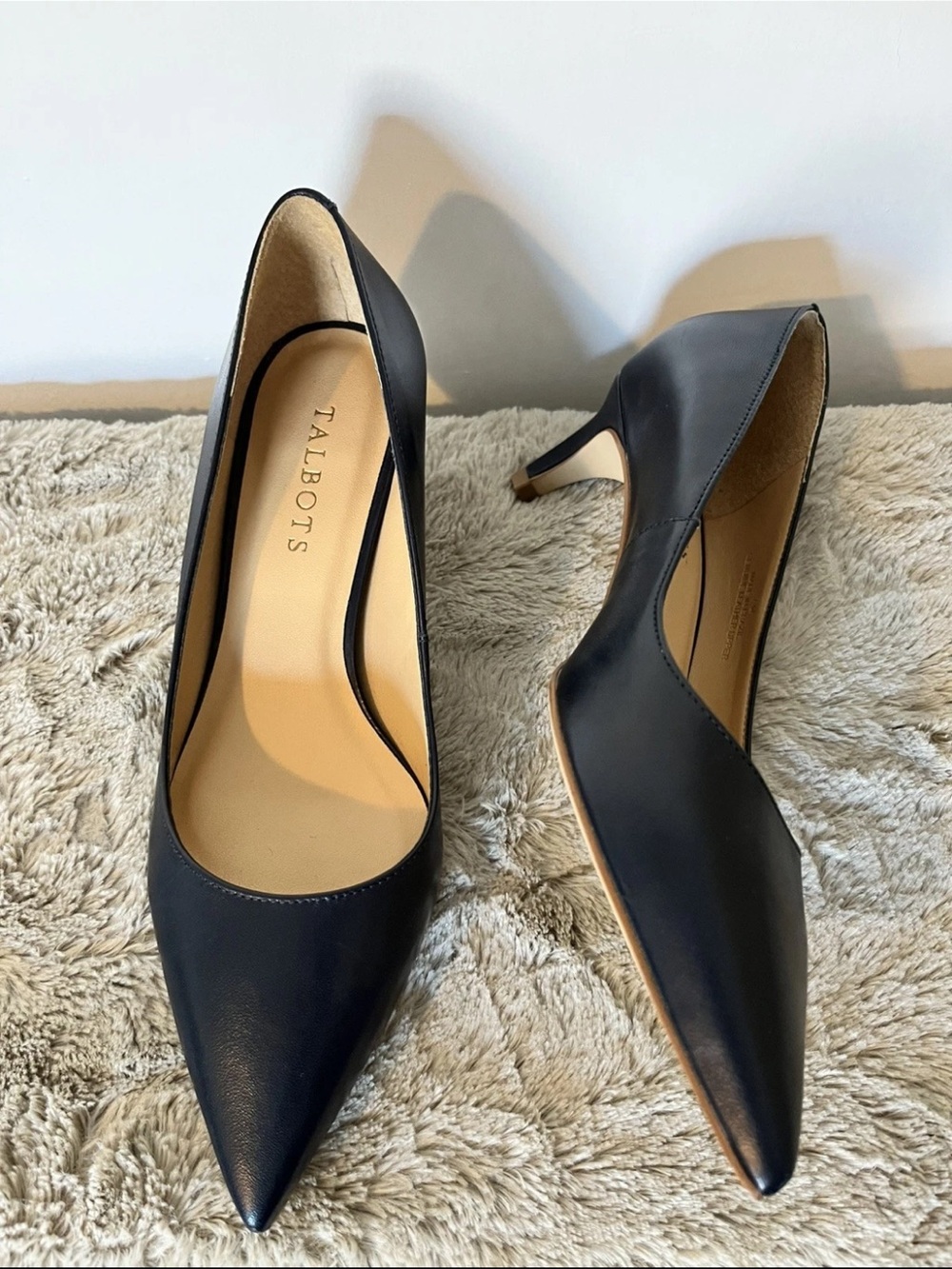 Talbots Blue Pointed Toe Leather Kitten Heels